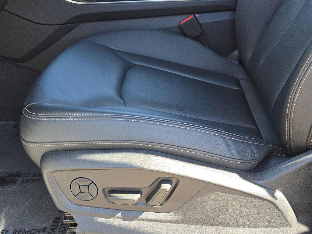 used 2025 Audi Q7 car, priced at $50,900