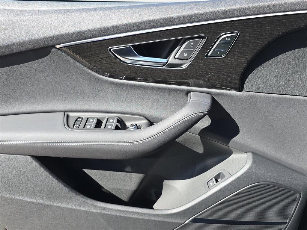 new 2026 Audi Q7 car, priced at $77,005