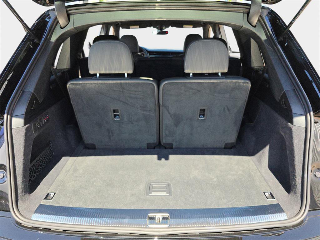 used 2025 Audi Q7 car, priced at $66,995