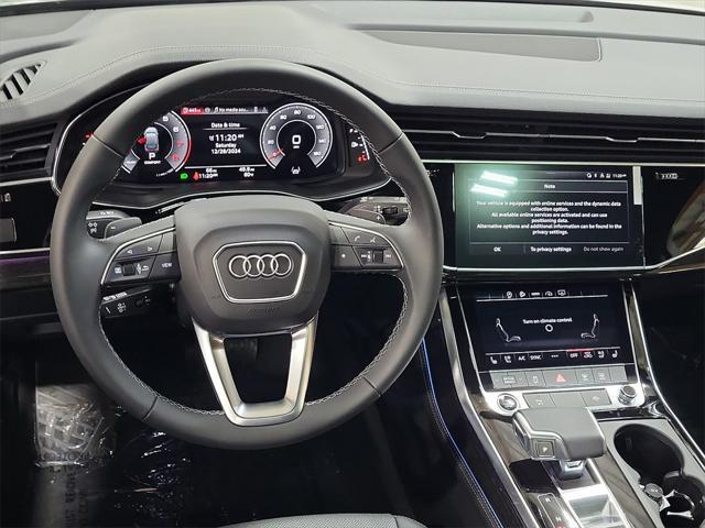 new 2025 Audi Q7 car, priced at $72,110