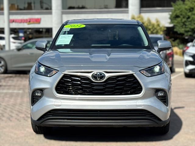 used 2024 Toyota Highlander car, priced at $38,500