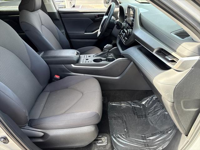 used 2024 Toyota Highlander car, priced at $38,500