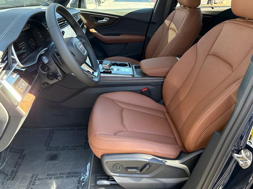 new 2025 Audi Q7 car, priced at $78,110