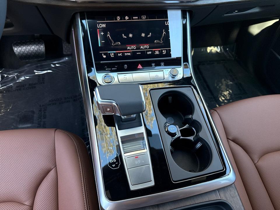 new 2025 Audi Q7 car, priced at $78,110