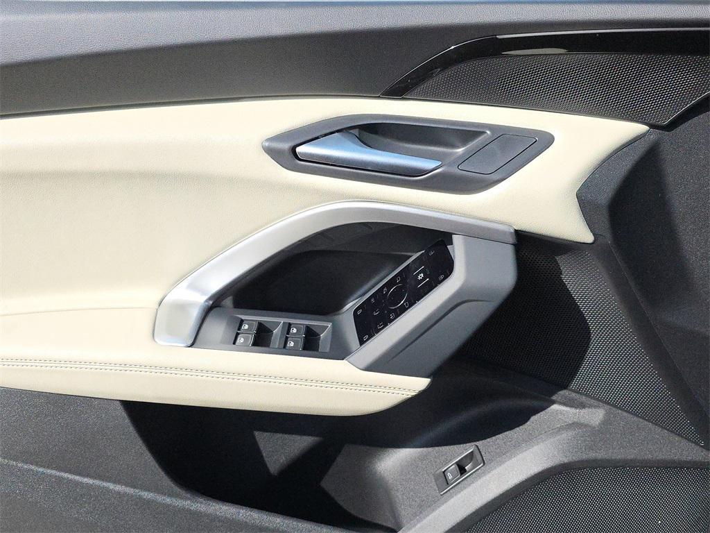 new 2025 Audi Q5 car, priced at $57,950