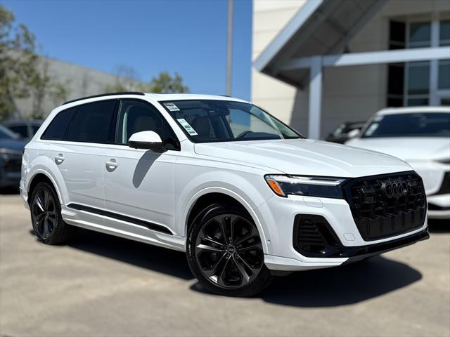 new 2025 Audi Q7 car, priced at $77,460