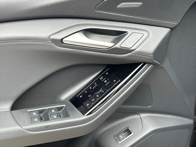new 2025 Audi Q6 e-tron car, priced at $74,410