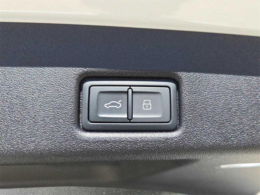 new 2025 Audi Q5 car, priced at $61,240