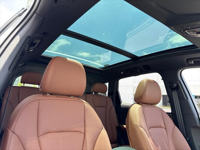 new 2025 Audi Q7 car, priced at $77,450