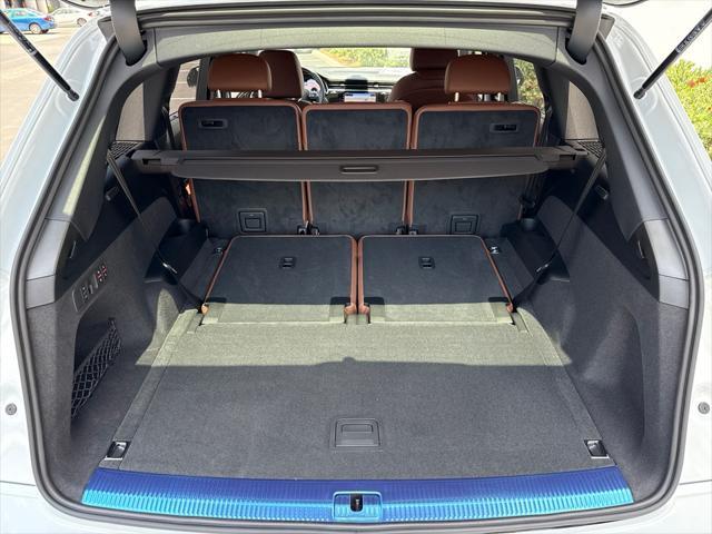 new 2025 Audi Q7 car, priced at $77,450