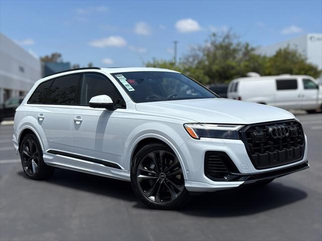 new 2025 Audi Q7 car, priced at $77,450
