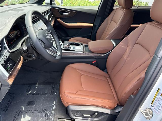 new 2025 Audi Q7 car, priced at $77,450