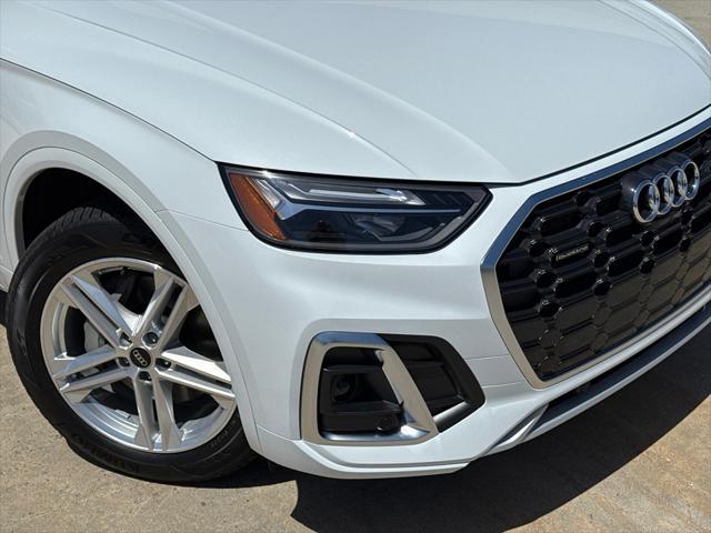 new 2025 Audi Q5 car, priced at $67,935