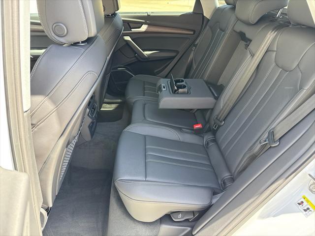 new 2025 Audi Q5 car, priced at $67,935