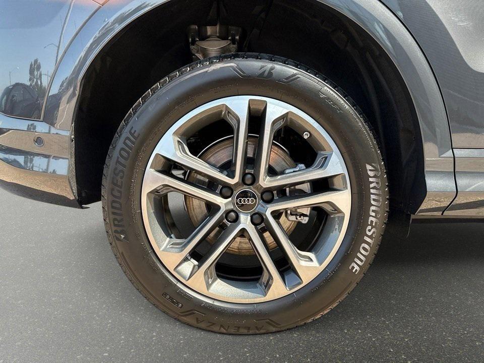 new 2025 Audi Q5 car, priced at $58,040