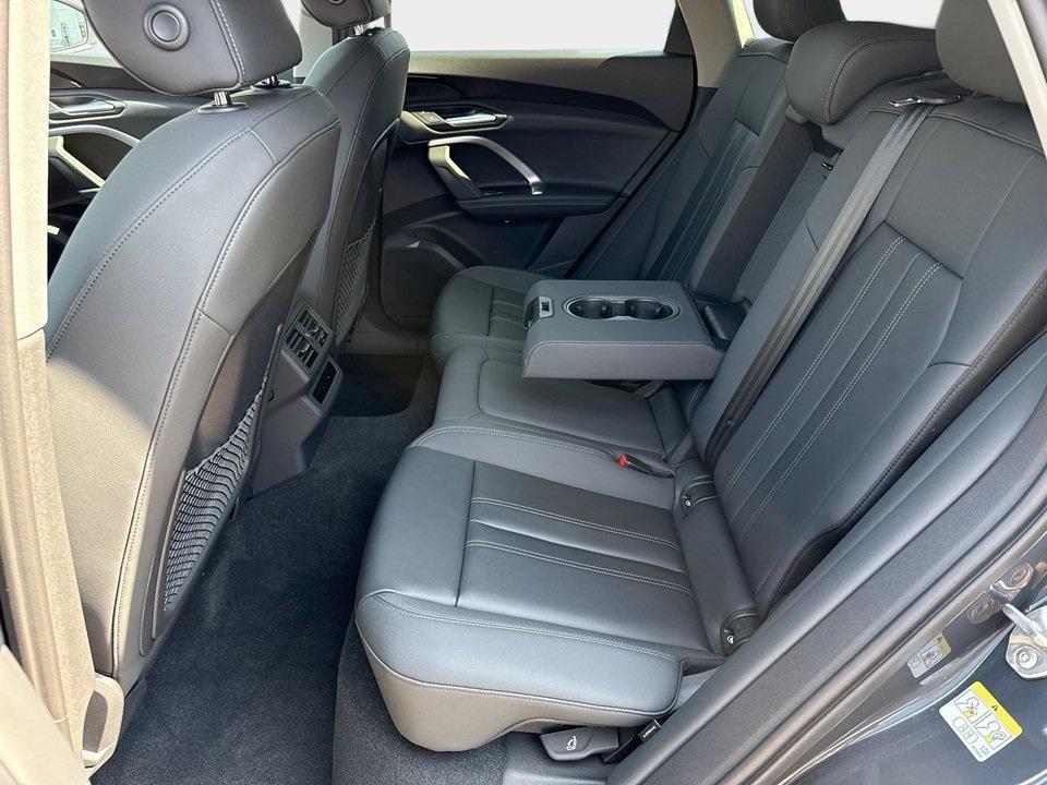 new 2025 Audi Q5 car, priced at $58,040