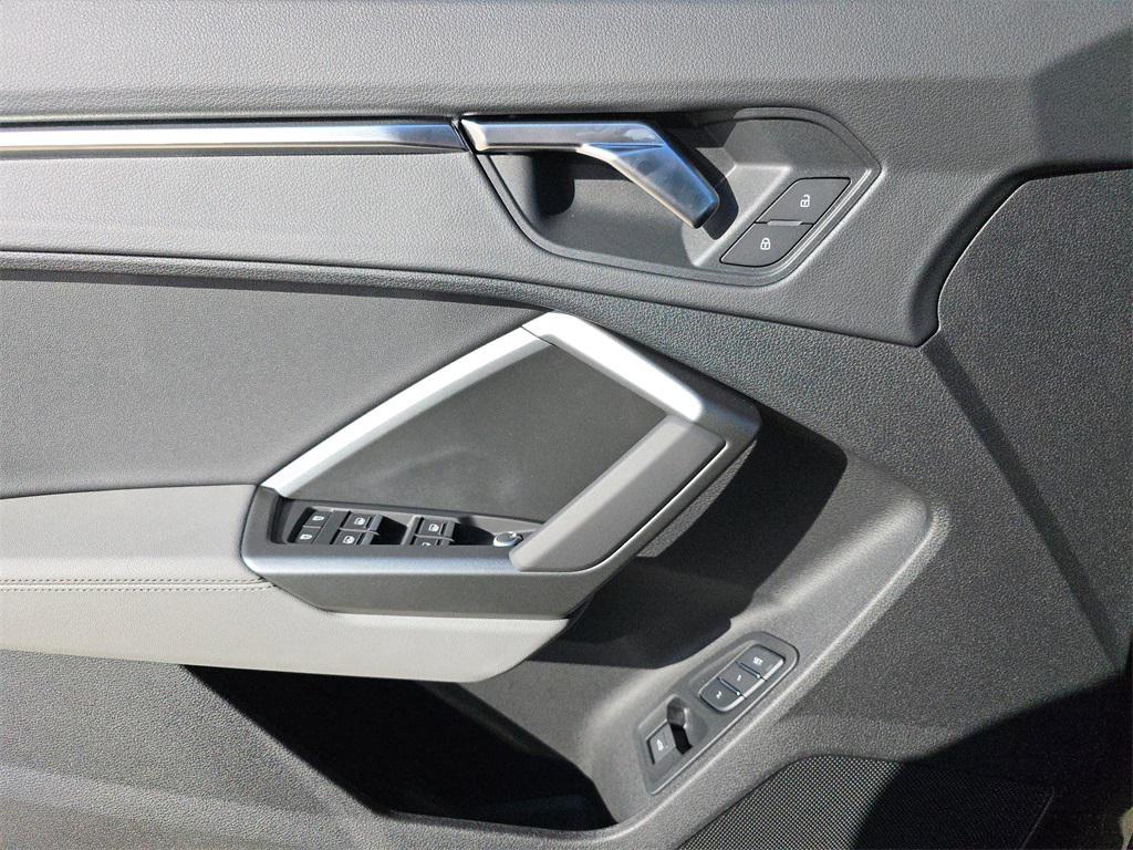 new 2025 Audi Q3 car, priced at $45,975