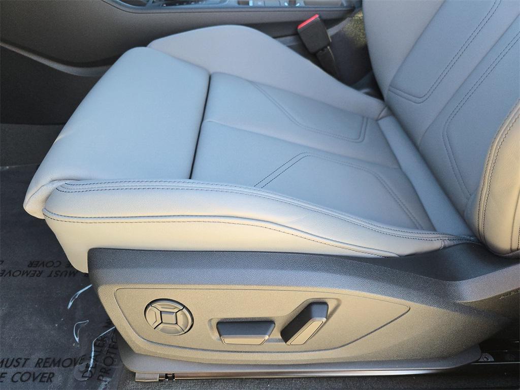 new 2025 Audi Q3 car, priced at $45,975