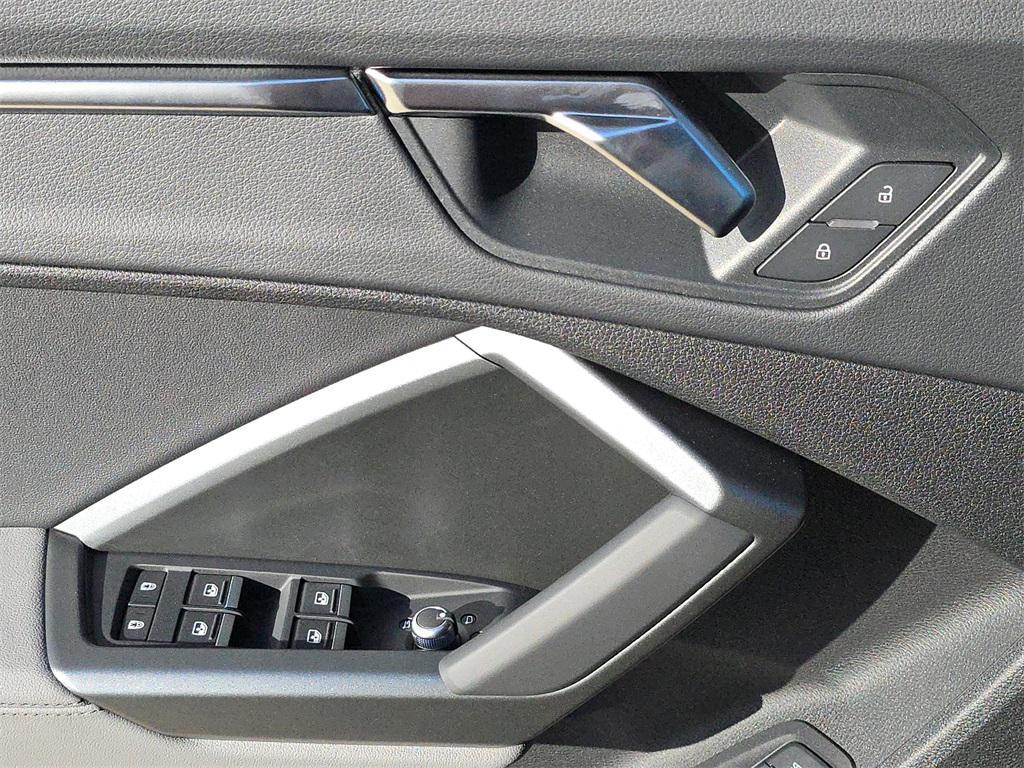 new 2025 Audi Q3 car, priced at $45,975