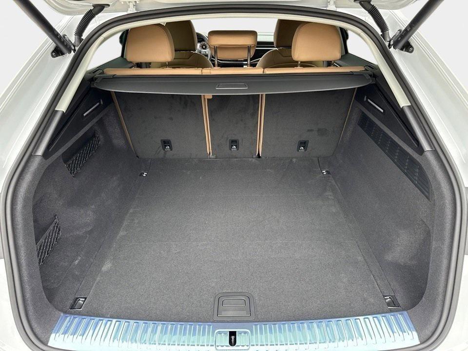 new 2025 Audi Q8 car, priced at $84,925