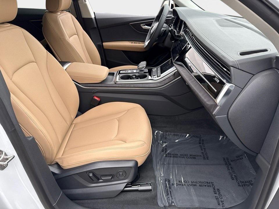 new 2025 Audi Q8 car, priced at $84,925