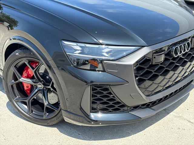 new 2025 Audi RS Q8 car, priced at $162,490