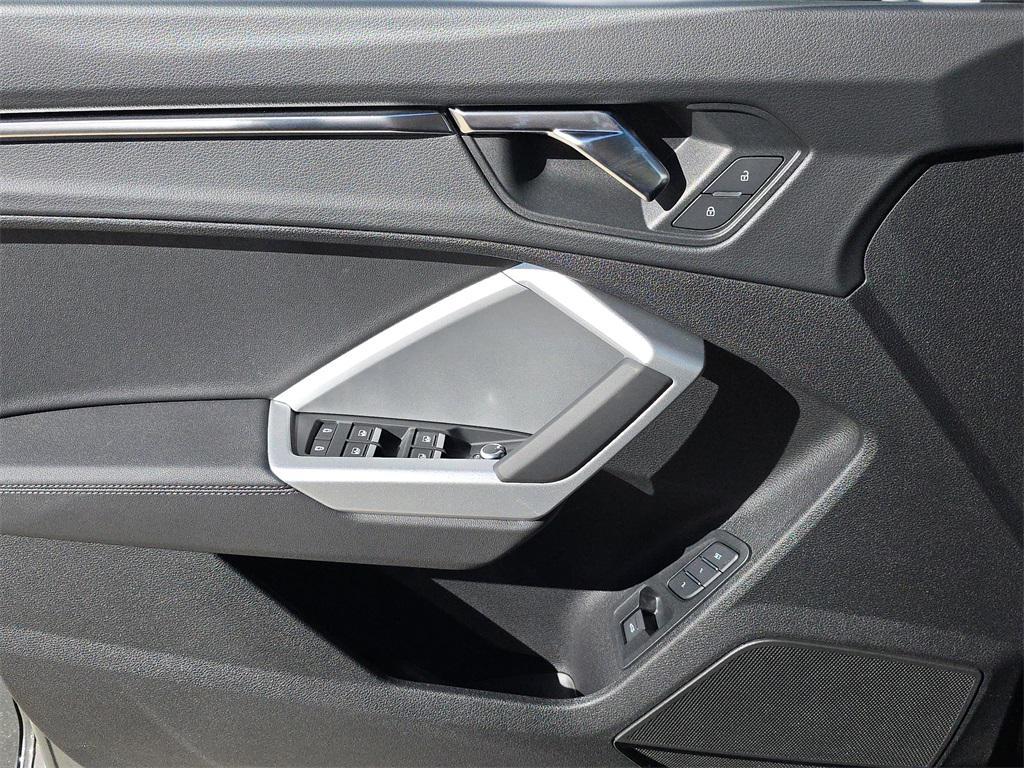 new 2025 Audi Q3 car, priced at $43,925