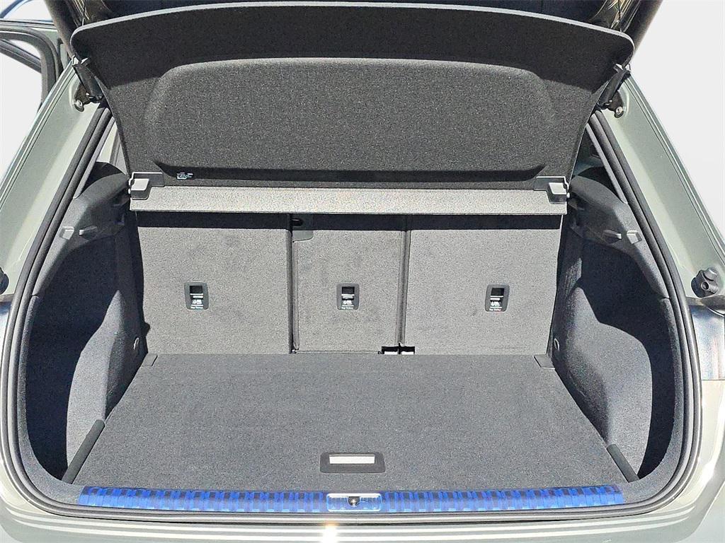 new 2025 Audi Q3 car, priced at $43,925