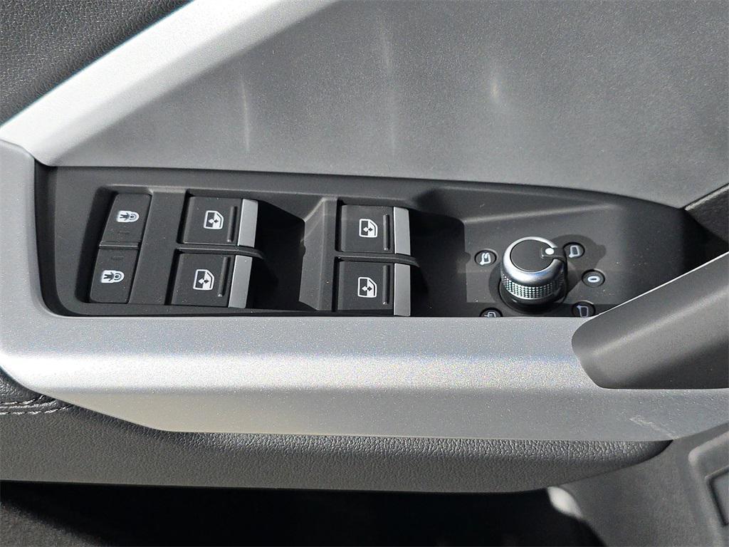 new 2025 Audi Q3 car, priced at $43,925