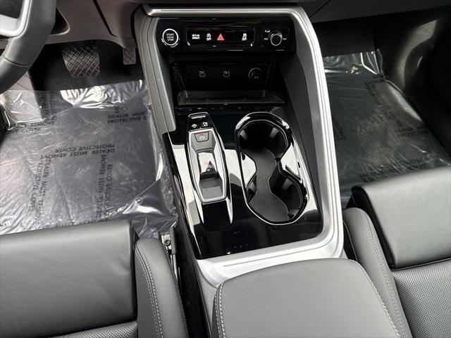 new 2025 Audi Q5 car, priced at $60,960