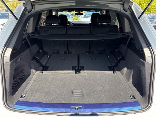 new 2025 Audi Q7 car, priced at $77,450