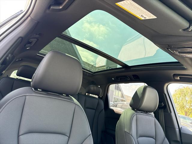 new 2025 Audi Q7 car, priced at $77,450