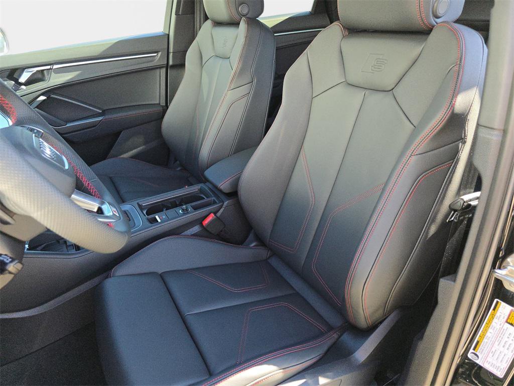new 2025 Audi Q3 car, priced at $47,065