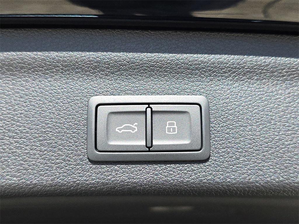 new 2025 Audi Q3 car, priced at $47,065