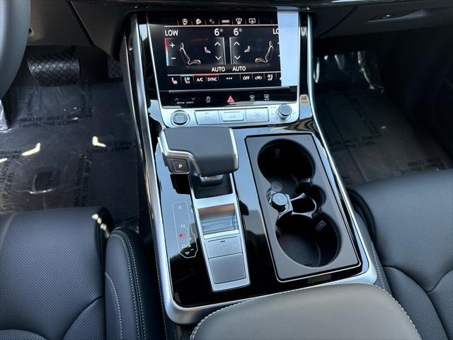 new 2025 Audi Q7 car, priced at $82,620