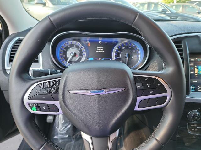 used 2018 Chrysler 300 car