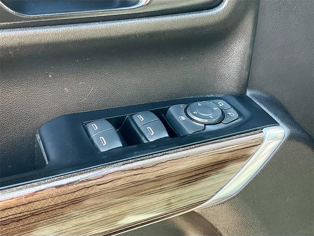 used 2021 Chevrolet Silverado 1500 car, priced at $36,000