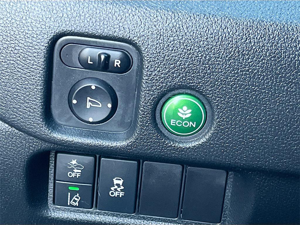 used 2021 Honda Pilot car, priced at $25,000