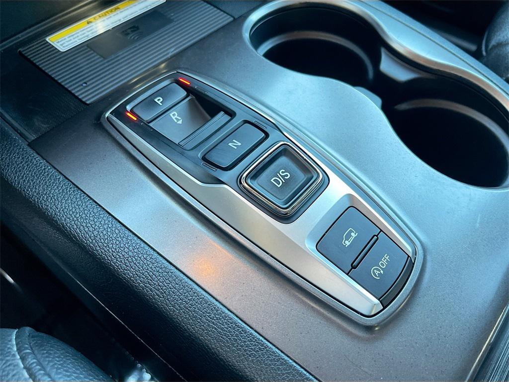 used 2021 Honda Pilot car, priced at $25,000
