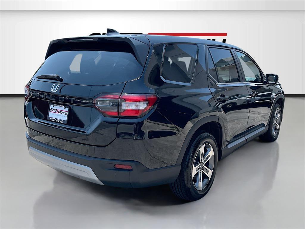 used 2025 Honda Pilot car, priced at $36,000