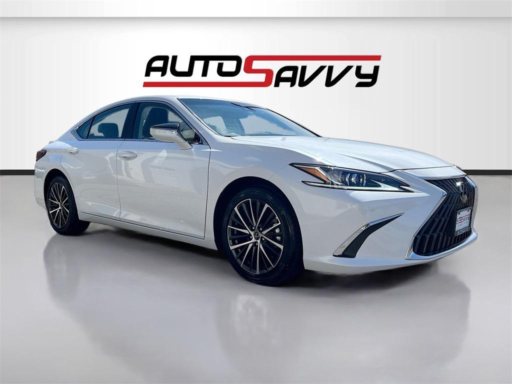 used 2025 Lexus ES 300h car, priced at $37,000