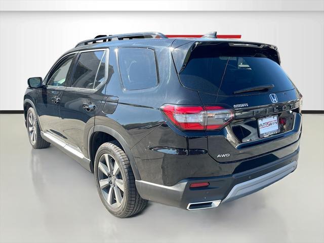 used 2025 Honda Pilot car, priced at $41,000