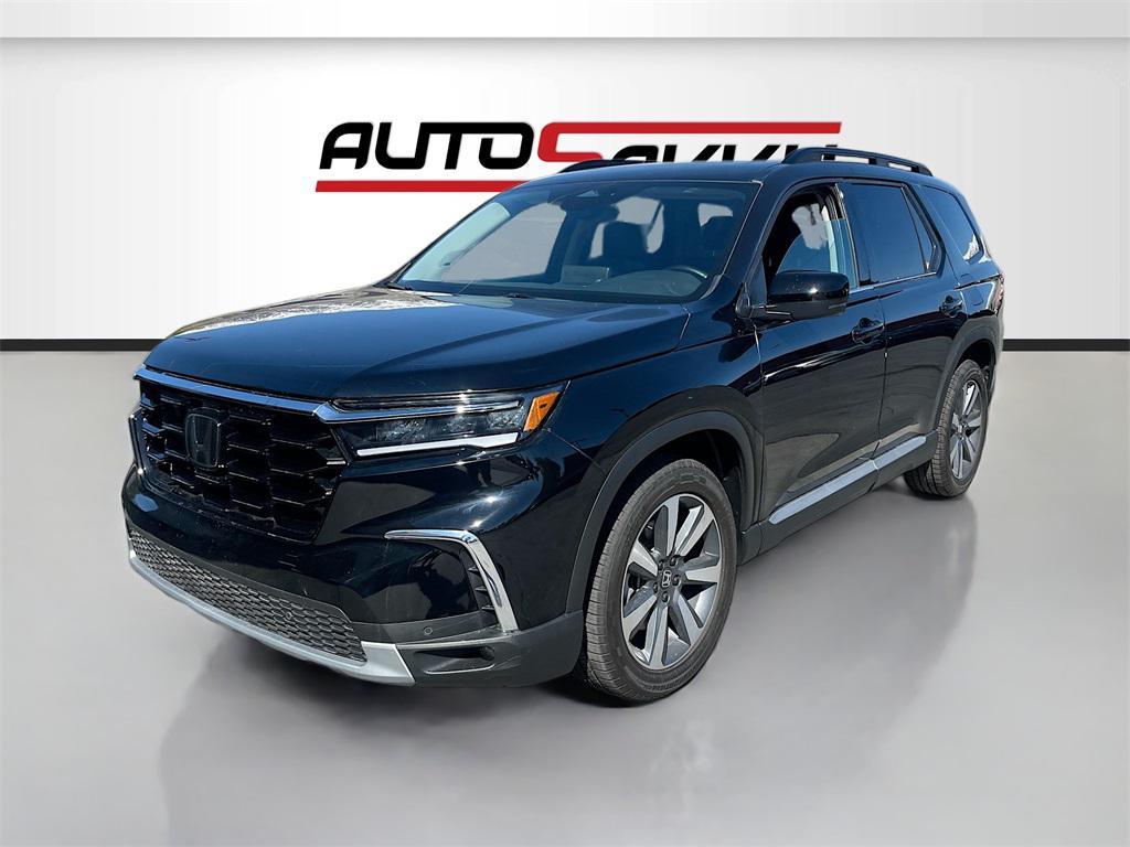 used 2025 Honda Pilot car, priced at $39,500
