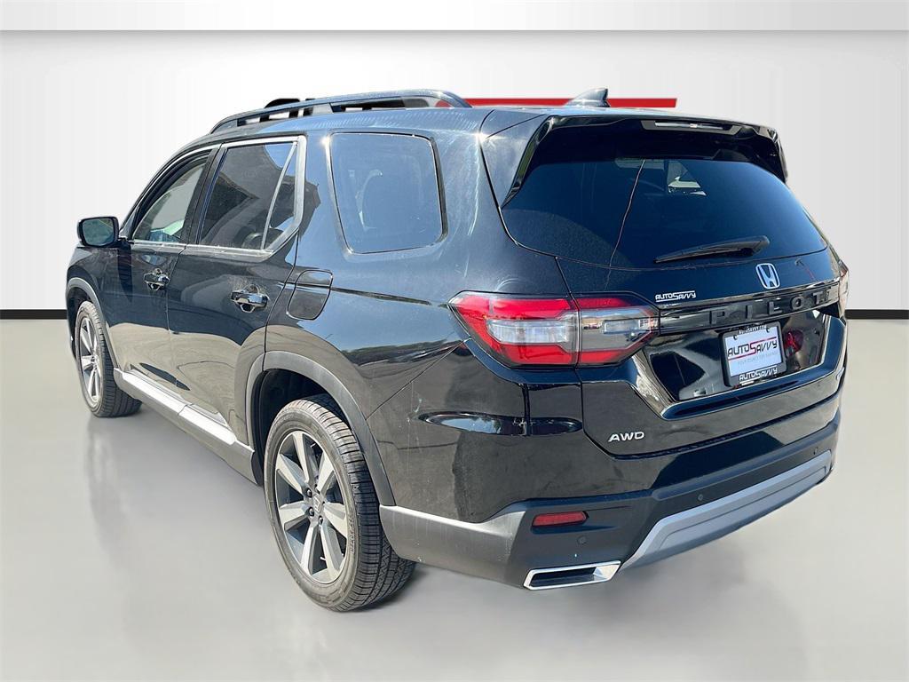 used 2025 Honda Pilot car, priced at $39,500