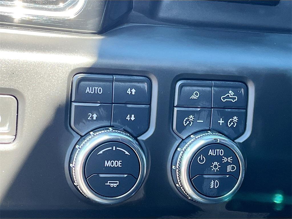 used 2023 GMC Sierra 1500 car, priced at $42,200