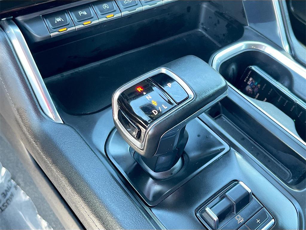 used 2023 GMC Sierra 1500 car, priced at $42,200