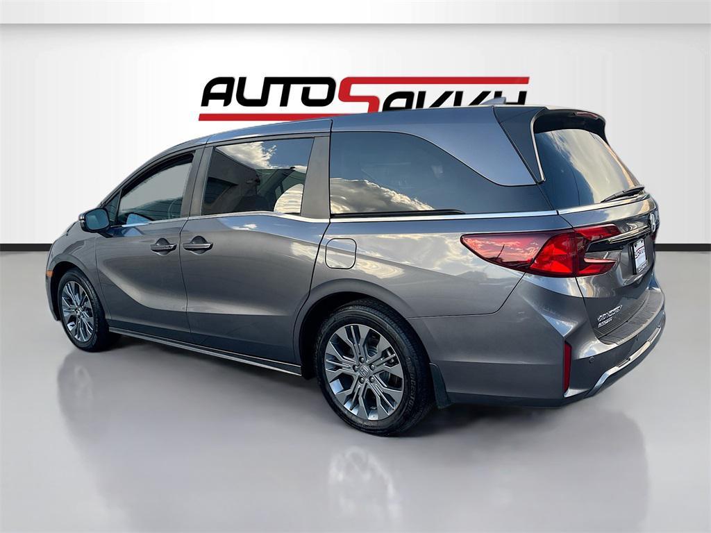 used 2025 Honda Odyssey car, priced at $36,000