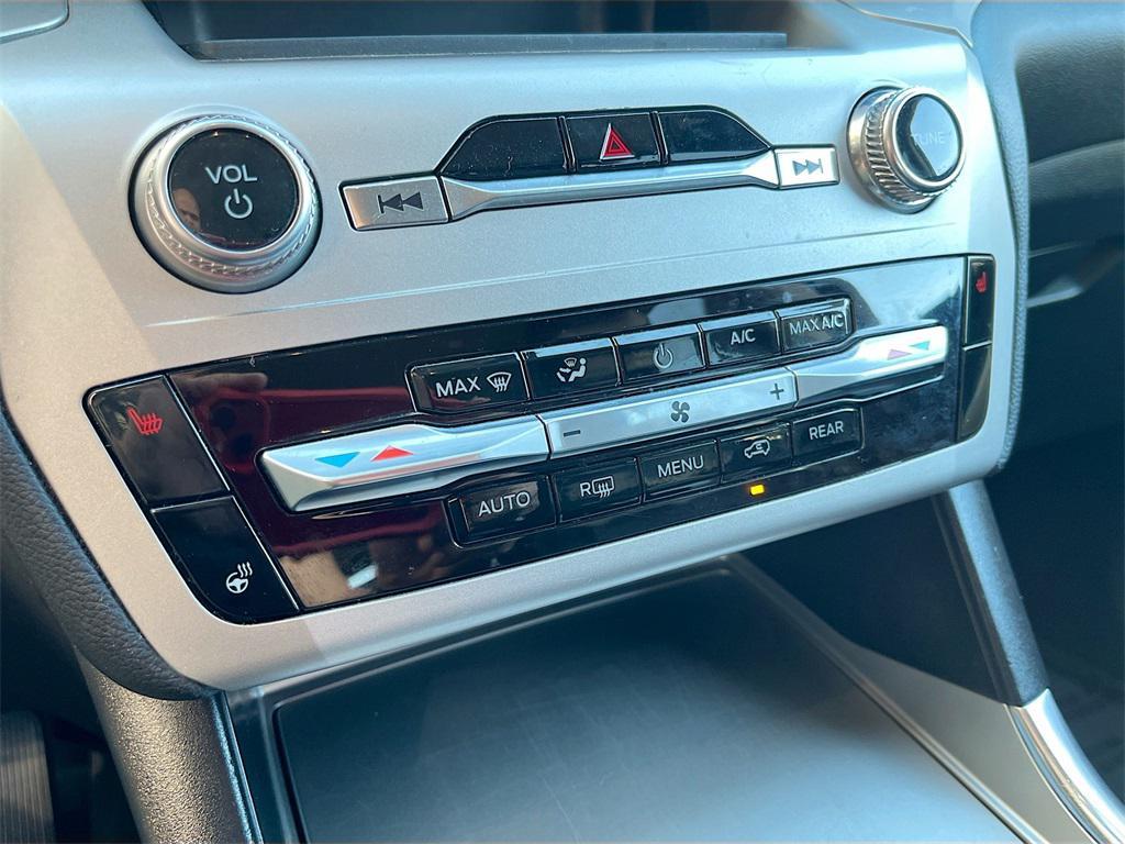 used 2022 Ford Explorer car, priced at $24,200