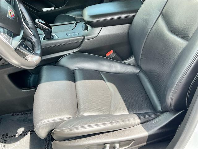 used 2017 Cadillac XT5 car, priced at $16,000