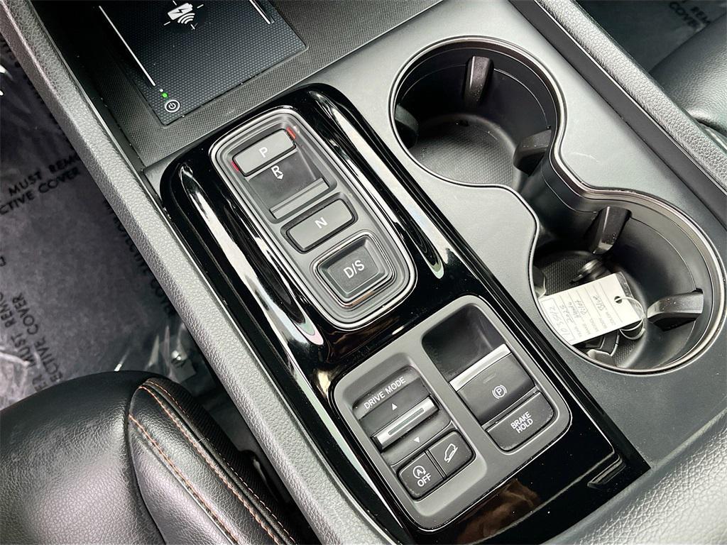used 2025 Honda Pilot car, priced at $40,500